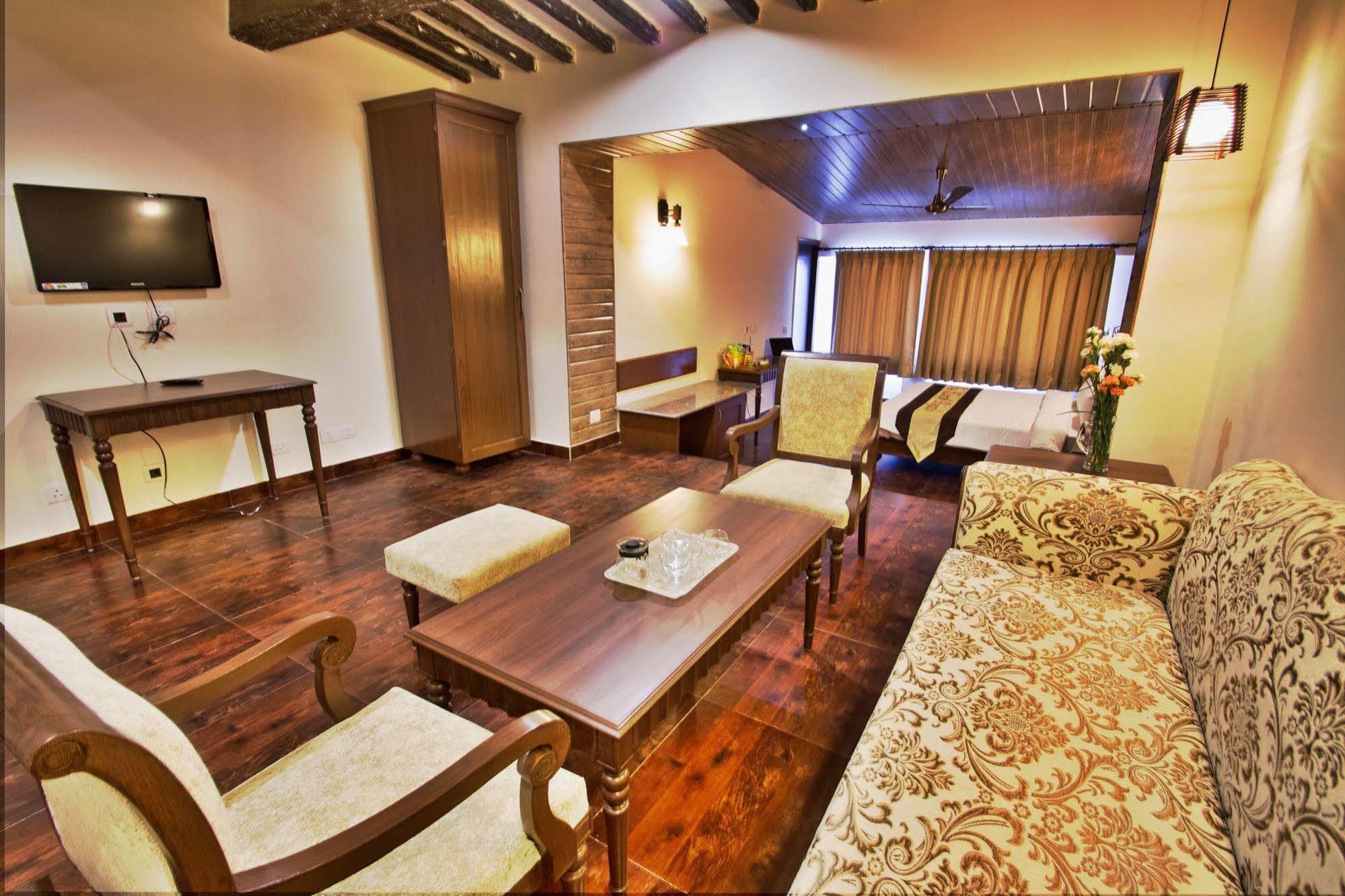 One Earth Royale Boutique Hotel Mussoorie Εξωτερικό φωτογραφία
